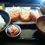 神戸食堂 - コロッケ定食　680円