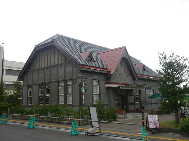 スターバックスコーヒー 弘前公園前店 &ndash; 弘前のカフェ