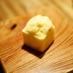 スパイスカフェ - アジョワンシード入りのコーンブレッド