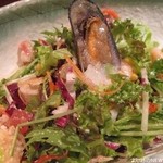 チキンすーぷ・ライスいり - シーフードのオリジナルサラダ