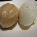 Zoshigaya miyabi - 蜂蜜ヨーグルトのソルベとキャラメルのアイス