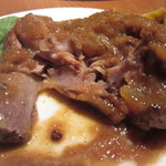 ゾウシガヤ ミヤビ - 豚スペアリブのマーマレード煮断面