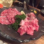 炭火焼肉・にくなべ屋 神戸びいどろ - 