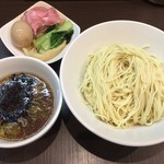 麺屋りゅう - 冷やし煮干しつけめん + 味玉