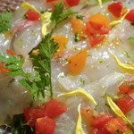 ヴィネリア セコンド イル グスト - 昆布〆真鯛のカルパッチョ，へべすの香り