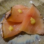 鮨 はしもと - メカジキの燻製