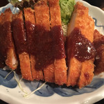 普通の食堂いわま - トンカツ、大き過ぎませんかーー(//∇//)