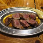 トミヤランドリー - タンのたたき（380円）