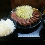 キセキ食堂 - 牛タンステーキ定食(税込1700円)