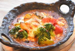 Doria Ando Guratannatsume - 彩り野菜の焼きカレードリア
