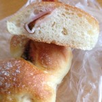 パン焼きびと　西村昭美 - バジルの枝　160円