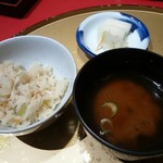 吉祥やまなか - 白海老と旬菜の炊き込みご飯 加賀味噌汁 香の物