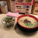 豚骨拉麺酒場 福の軒 - 