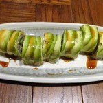 SUSHI IZAKAYA GAKU HAWAII - キャタピラロール