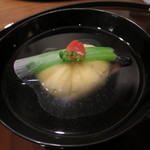 米倉 - 椀 鯛の卵真薯 法蓮草 大根