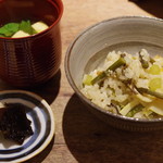 野趣 拓 - 破竹と蕨、蕗の土鍋ご飯