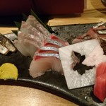 夜ノ焼魚 ちょーちょむすび - 