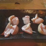 山羊料理さかえ - ヤギのタマタマの刺身