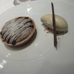 オーグードゥジュール ヌーヴェルエール - 「タルトショコラショー」ペドロヒメネスのアイスクリームと共に