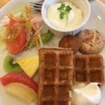 チャビーカフェデセール - ワッフルのモーニングセット