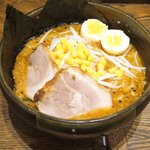 東京スタイルみそらーめん ど・みそ  - 特みそこってりらーめん(背脂あり) 930円