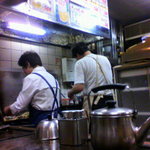Okonomiyaki Fuji - 店主さんと奥様