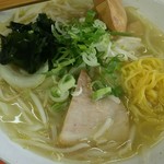 らーめん初代ろーど - 麺をひっぱりだし