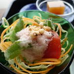 菜食自然食 喜心 - 玉ねぎ梅酢ドレッシング生野菜サラダ