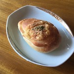 パン家アストレア - 【6月16日】チーズきんちゃく(180円)