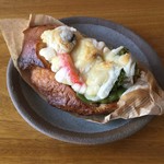 パン家アストレア - 【5月20日】morimori野菜タルティーヌ(200円)※こちらもリベイク後に撮ったものです。