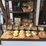 まつぼっくりパン - 店内