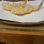 天ぷら　安住 - 最初の海老様。以降写真無しでパクパク。