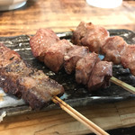 もつ焼きおとんば - 串焼き3本盛り