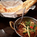 ダバ インディア - ナン＆南インドの辛いマトンカレー