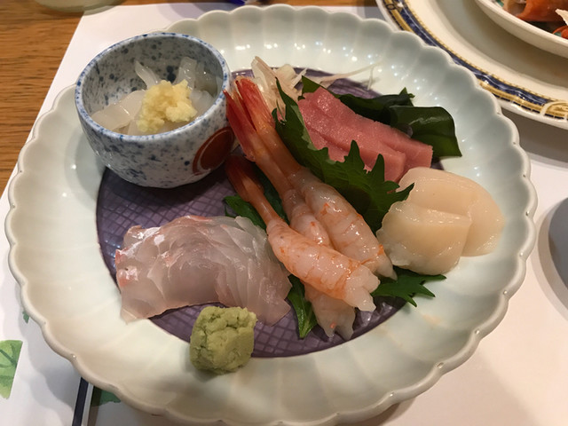 鈴本 - 南永山（寿司）の写真