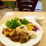 カフェ アムリタ - プレートランチ1200円
