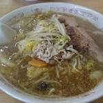 Asahikawa Ramen Saijou - 野菜塩ラーメン。チャーシューが厚くて旨い(^^)