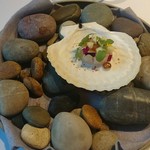 レスト ケイ ヤマウチ - 帆立貝 林檎、タピオカ、アーモンド