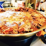 Pier 21 Terminal Food Court - 大鍋で豚足グツグツ!!