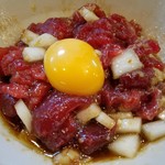 もつ焼 あぶさん - 県産マグロの中落ちユッケ