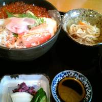 香川 - 三味丼ランチセット