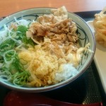 丸亀製麺 - コク旨  冷  豚しゃぶぶっかけ大   かき揚げ