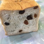 食パンのお店 盛屋 - ラムレーズン食パン