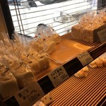 食パンのお店 盛屋 - 店内