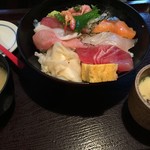 寿司 魚がし日本一 - 海鮮丼 980円