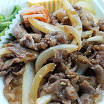 肉屋そら - 玉ねぎのカッティングの大きさが絶妙だぜい♡