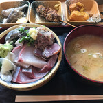 タカマル鮮魚店  - 