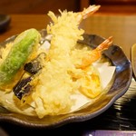 新和食料理・創作居酒屋 七つの月の夢 - 2017年4月　月の夢膳の天ぷら。これはかなりよかったです～(^o^)