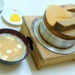 Toritake - 鶏釜めし