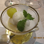 トゥ・ラ・ジョア - 